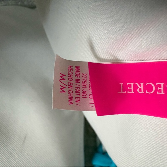 Victoria's Secret Bikini top - Picture 5 of 6